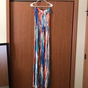 Women’s strapless maxi dress